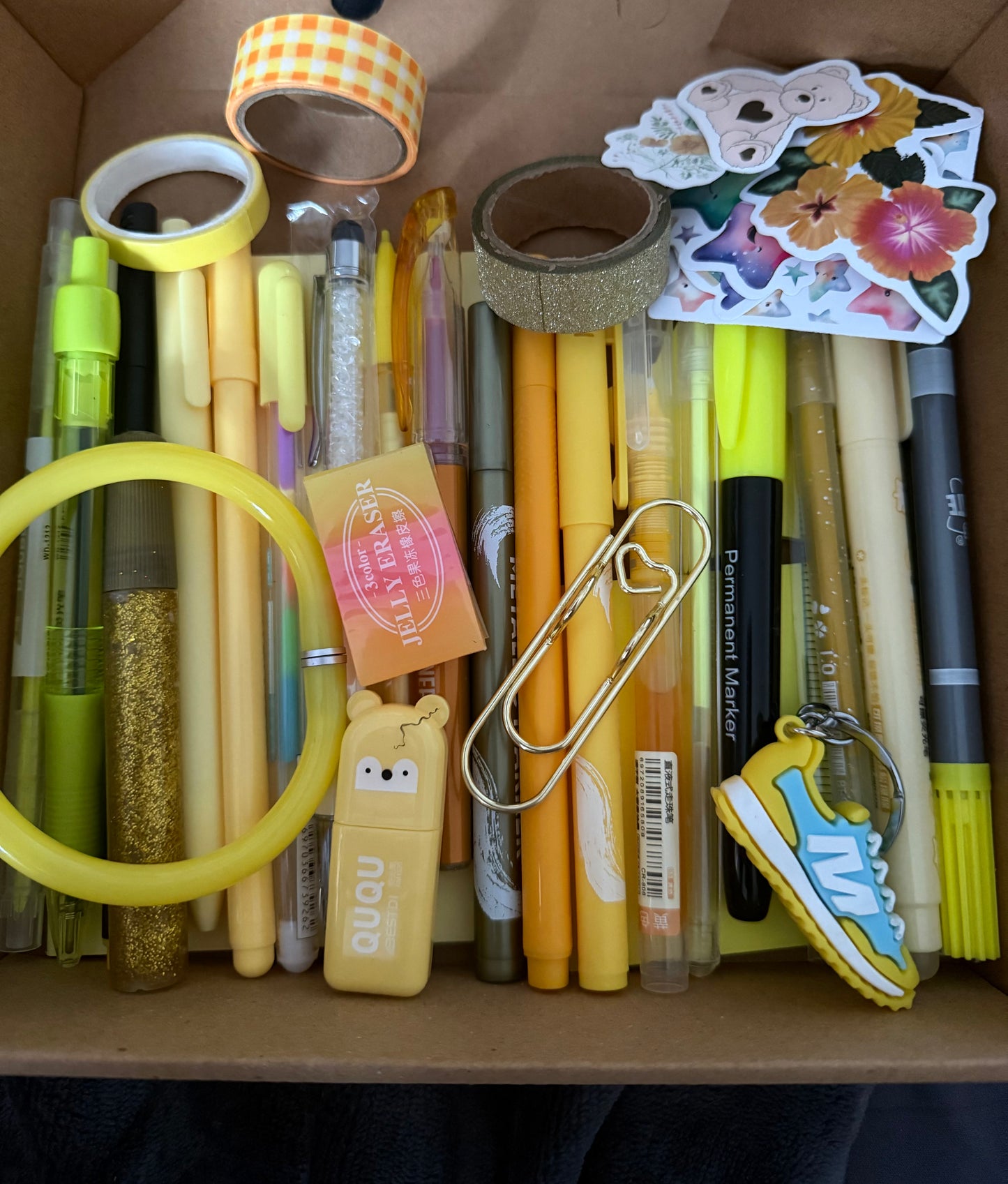 Selection of Stationery Box- A perfect gift idea, this vibrant kit includes a variety of essentials such as Washi Tape, Gel Pens, Notebooks, Sticky Notes, and more. Available in a range of colors to suit every style and creative need.