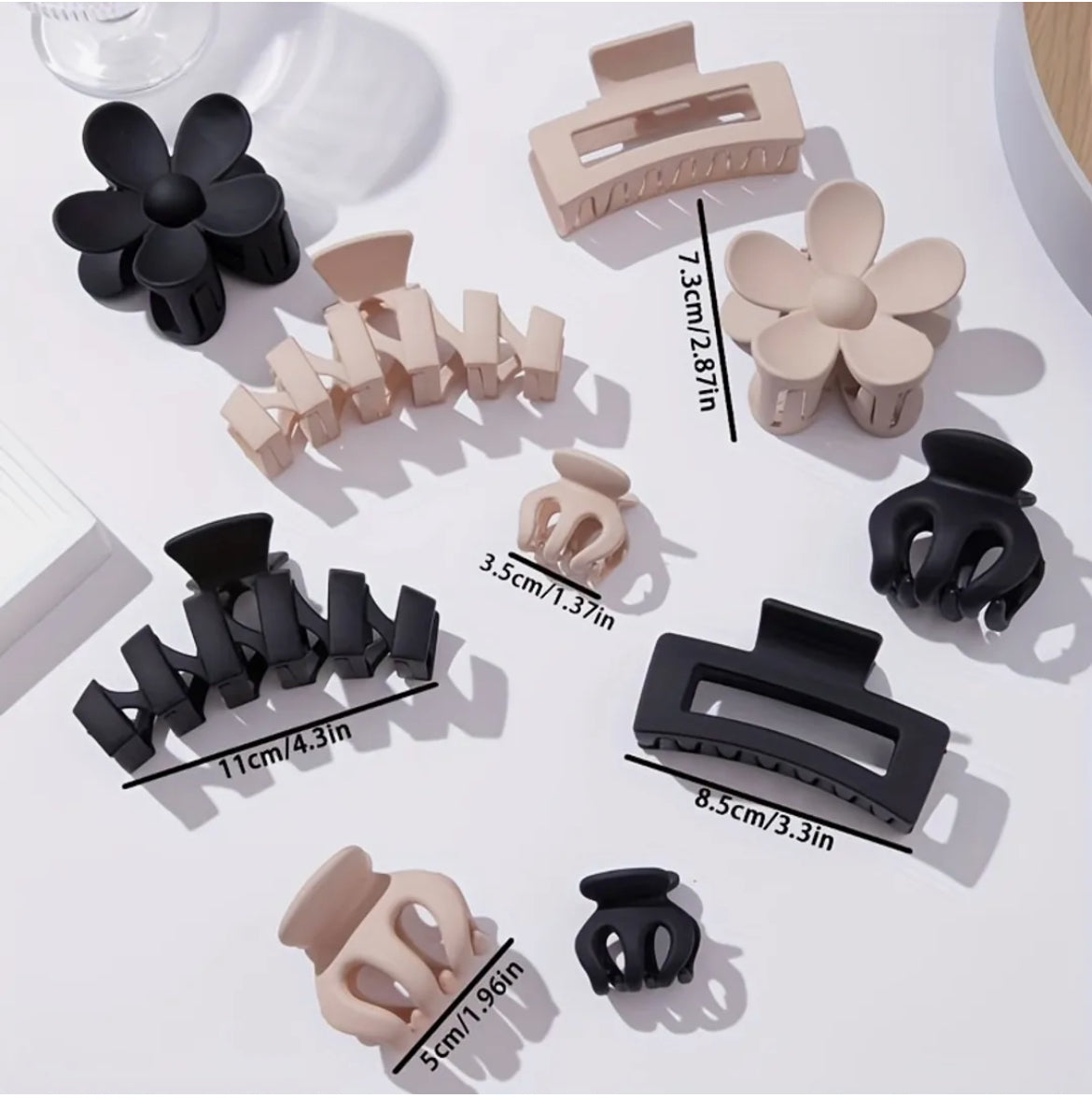 Hair Claw Clips – Various Designs
Chic and functional hair claw clips in a range of unique designs, starting from just 75p. Perfect for adding style and securing your hair with ease.