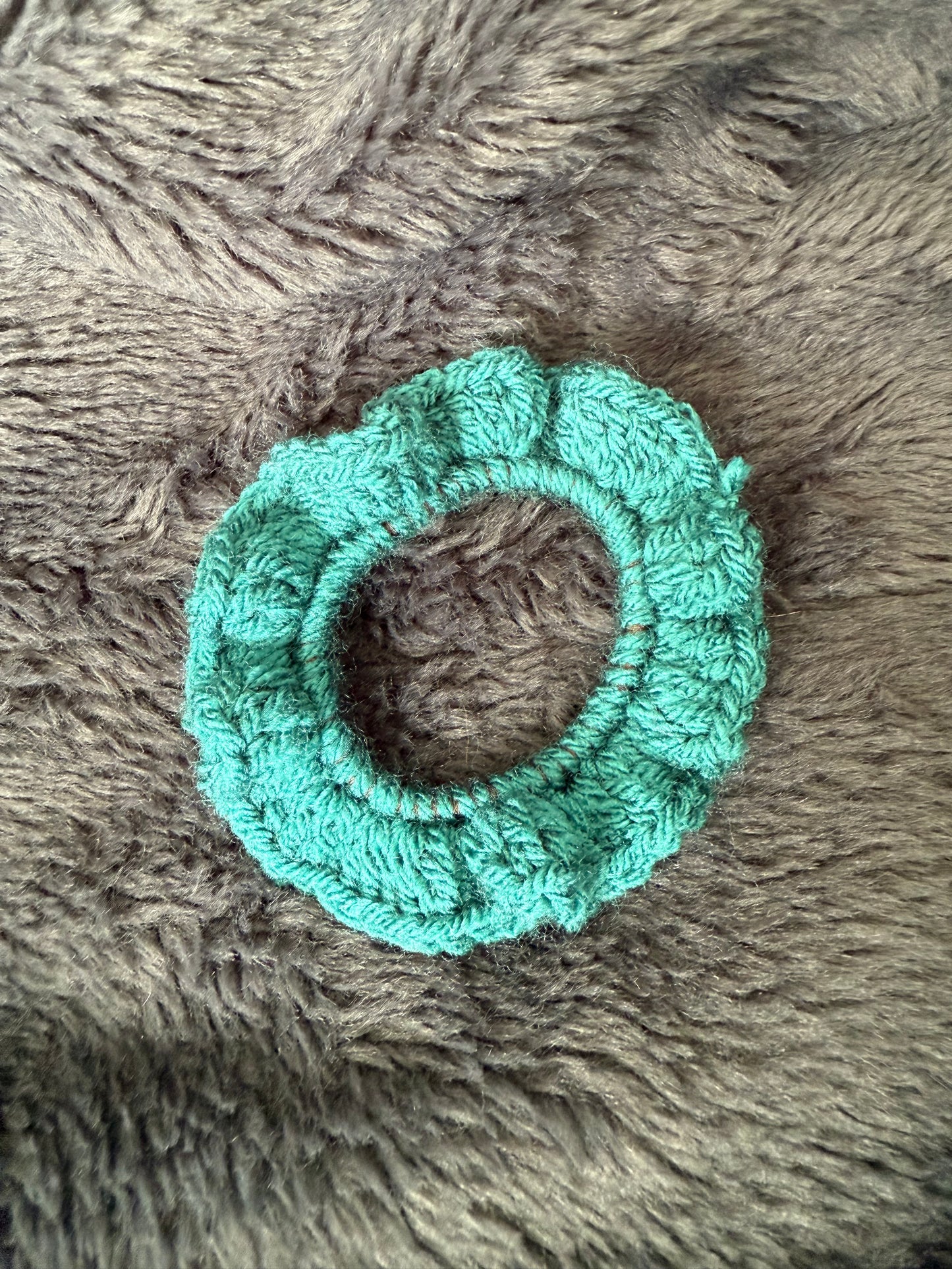 HAND MADE SCRUNCHIES various styles and colours