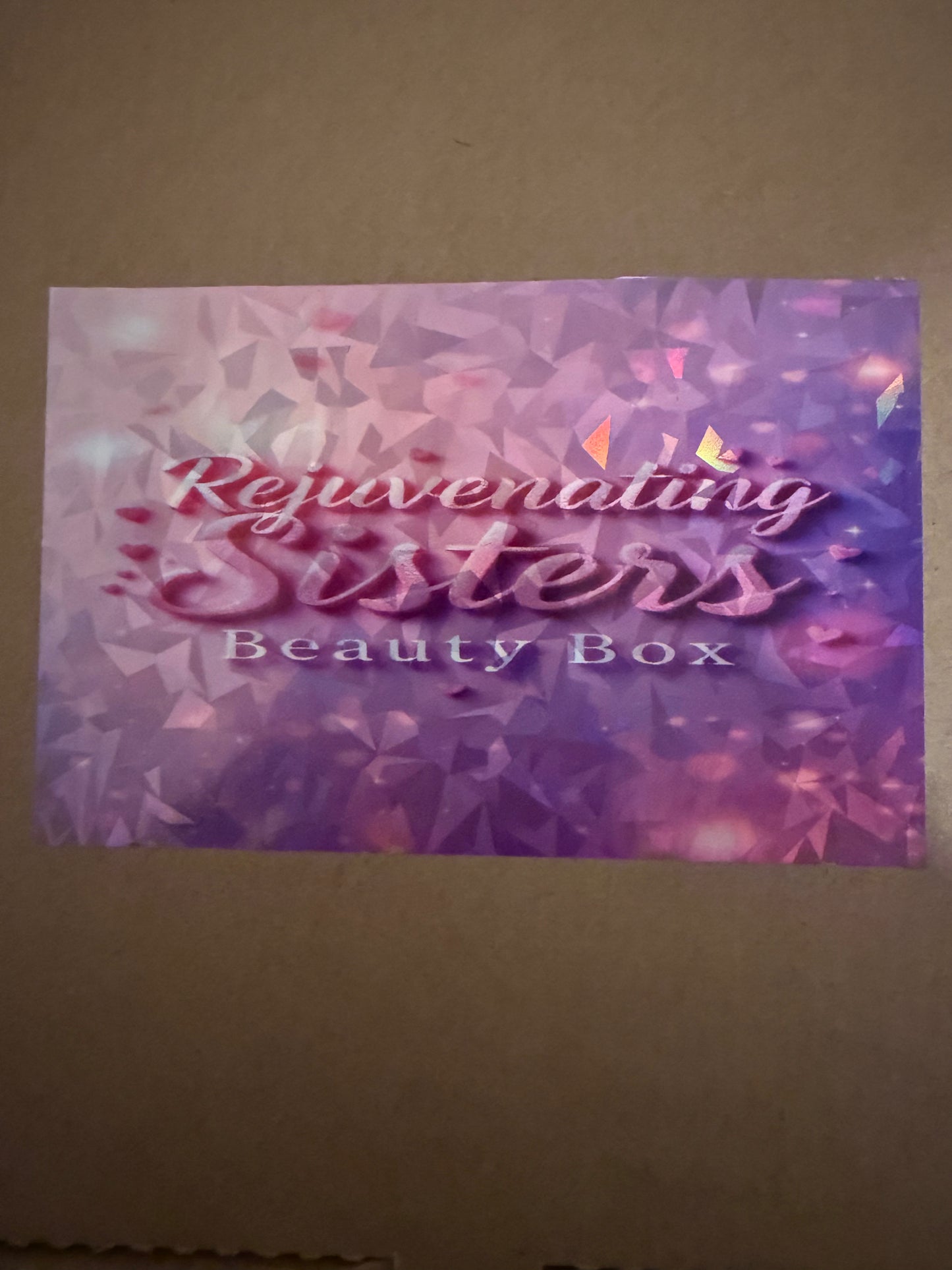 BEAUTY TREAT BOX - 8 luxe self-care treats for total relaxation, glow & pampering time!