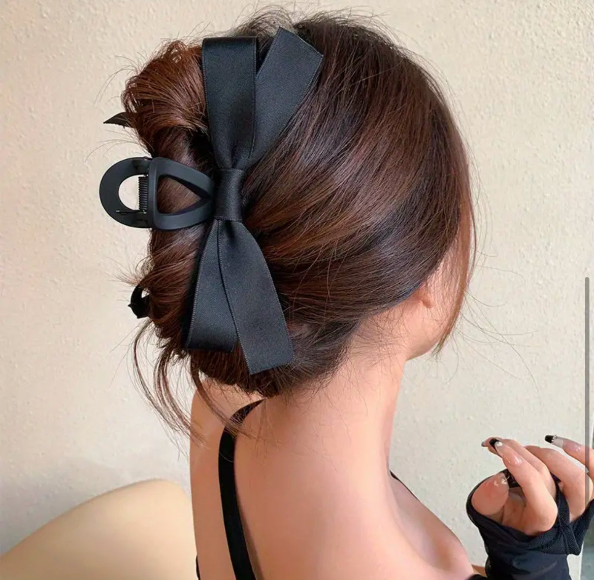 HAIR CLAW CLIP CLAMP- black bow.